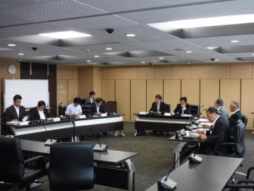 議会運営委員会の様子